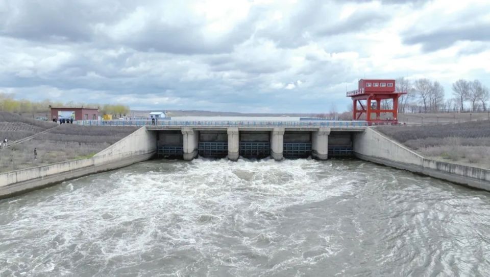 開閘！前郭灌區(qū)2025年度春灌工作正式啟動(dòng)，水資源專用機(jī)械設(shè)備制造助力高效春耕